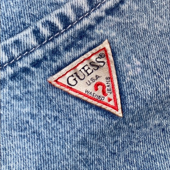 Guess lightwash denim shorts - Picture 3 of 3